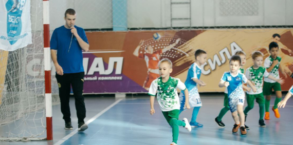 Детский футбольный клуб "Вектор" в Ставрополе